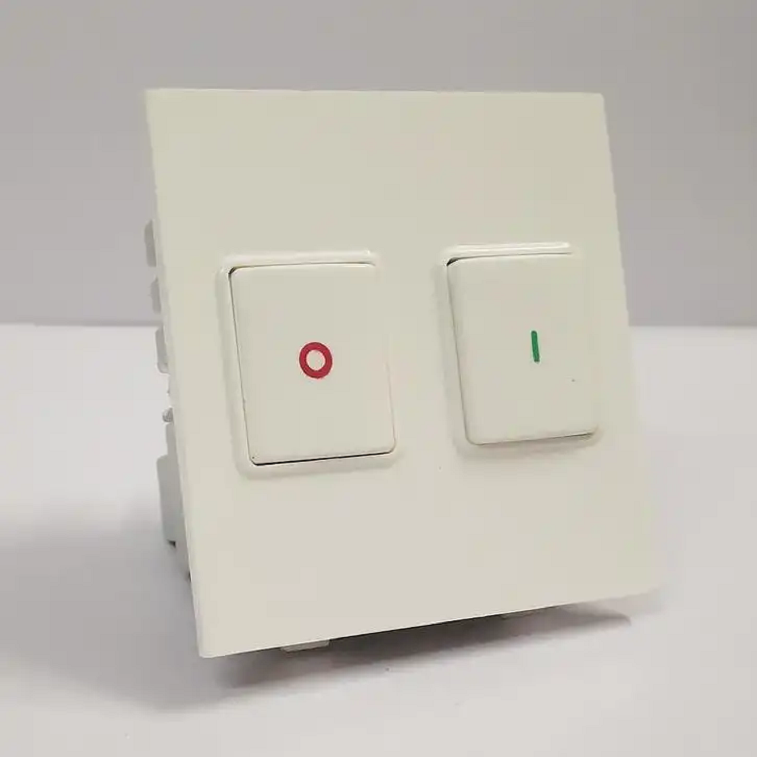 GreatWhite Fiana Motor Starter 25A, 2 Module - White